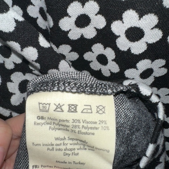 Joanie Clothing Tate monochrome daisy dress - Picture 4 of 7